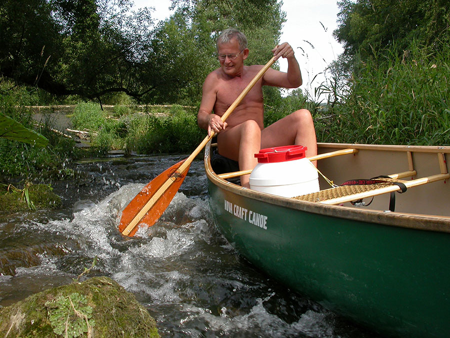 Mit dem Kanu unterwegs - Paddeln auf der Tauber - FKK, nackt und frei in der Natur